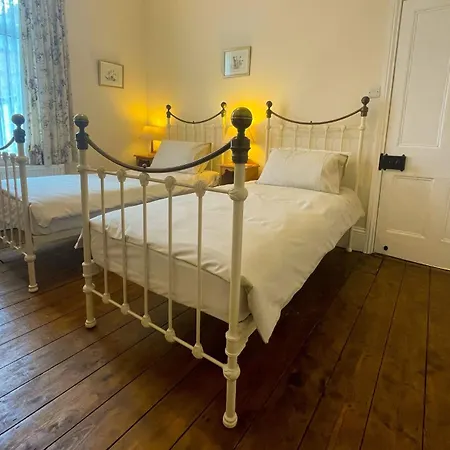 Deerness, 4star Gold Award 2024, * Whitby