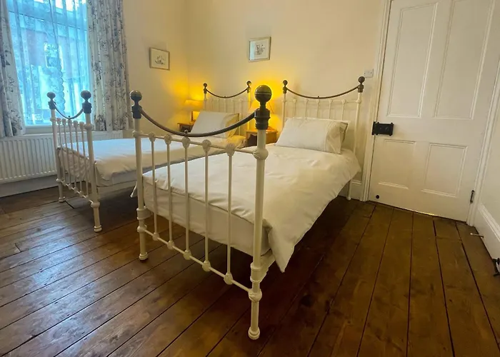 Deerness, 4star Gold Award 2024, * Уитби